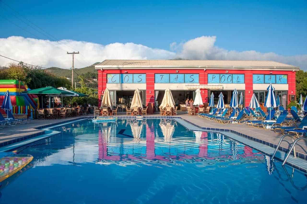 Costas Hotel Kalamákion Exteriér fotografie