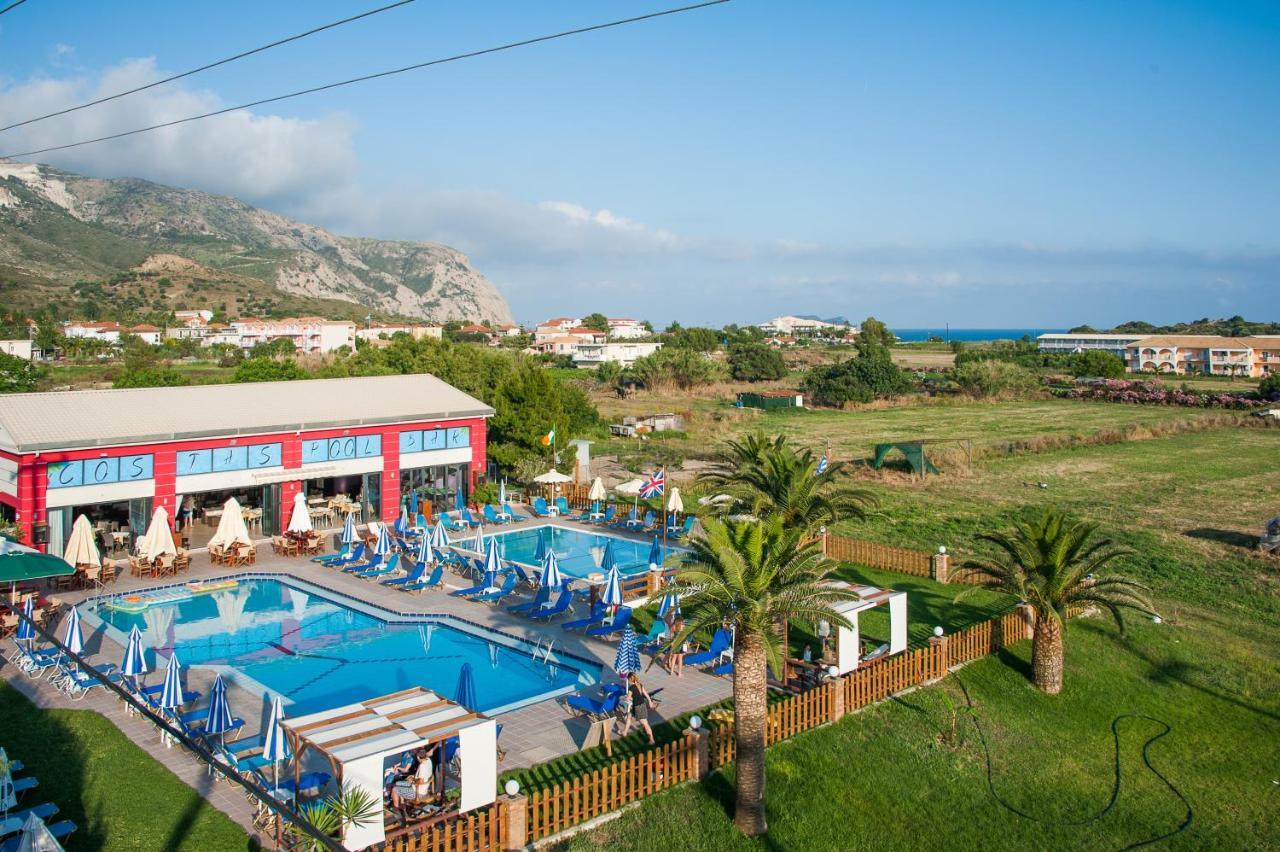 Costas Hotel Kalamákion Exteriér fotografie