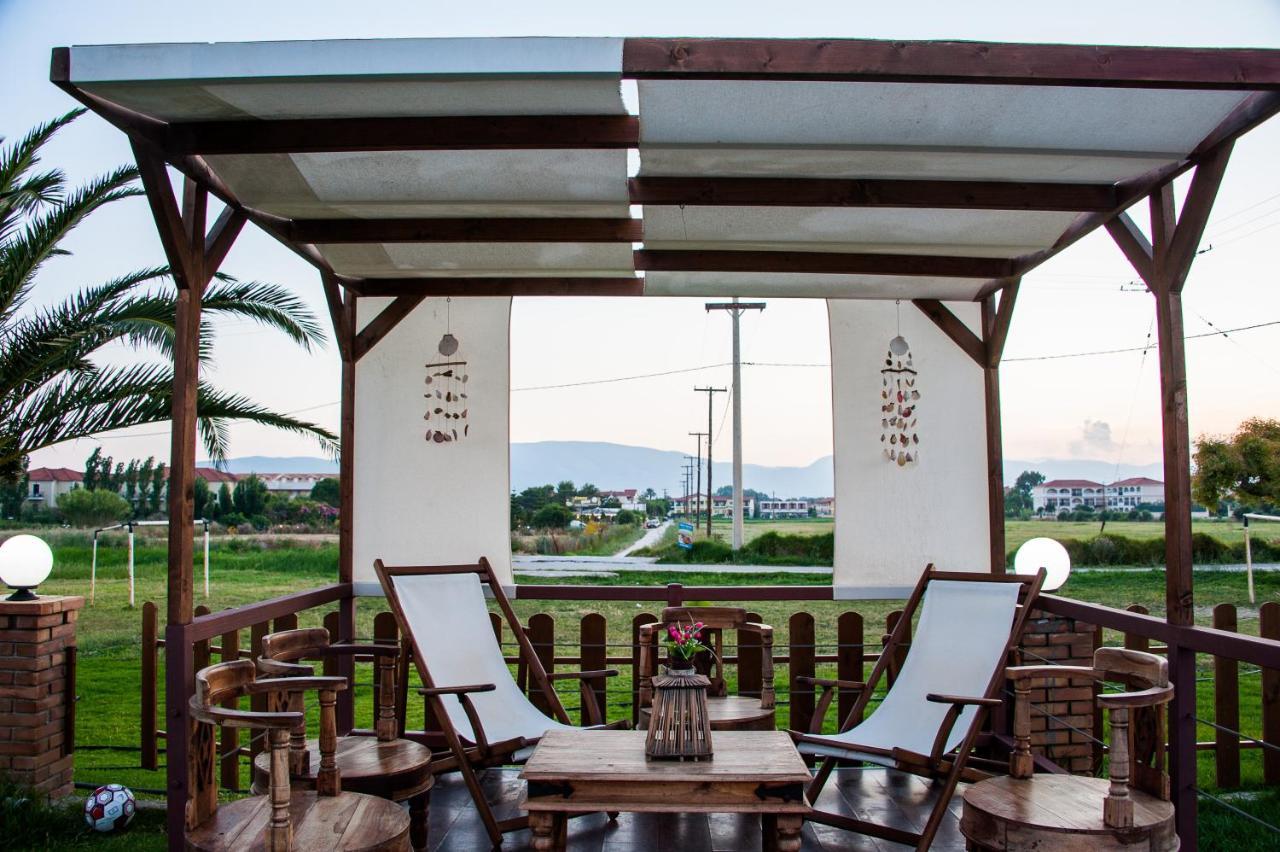 Costas Hotel Kalamákion Exteriér fotografie